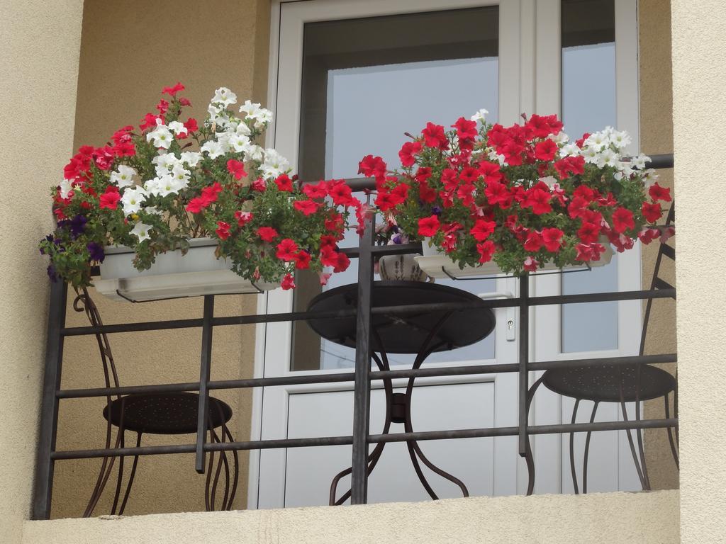 Happy Hotel Riga Ngoại thất bức ảnh