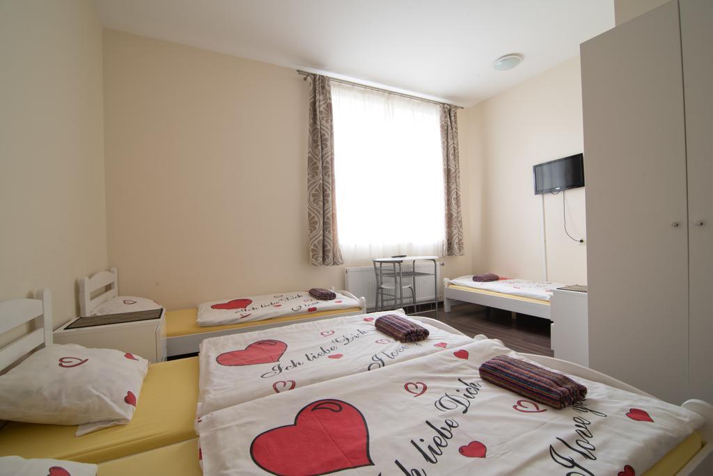 Happy Hotel Riga Ngoại thất bức ảnh