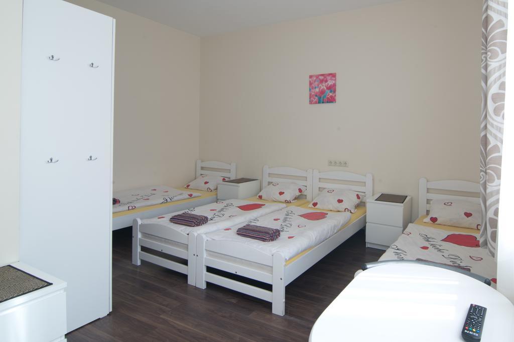Happy Hotel Riga Ngoại thất bức ảnh